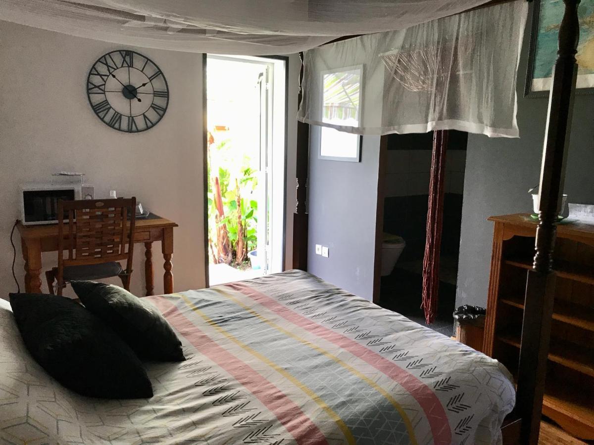 Villa Saphir B & B Sainte-Anne  Buitenkant foto
